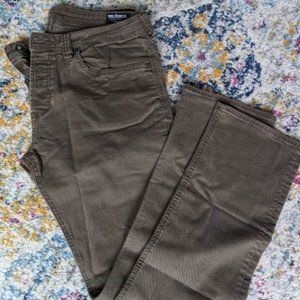 Men's- Buffalo Evan-X jeans